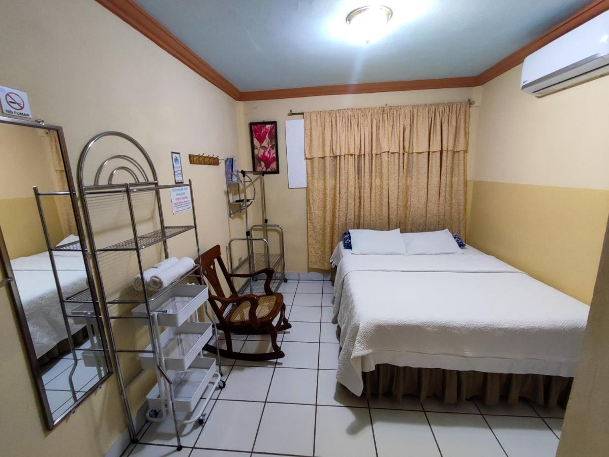 Hotel Fuente De Paz Managua Buitenkant foto